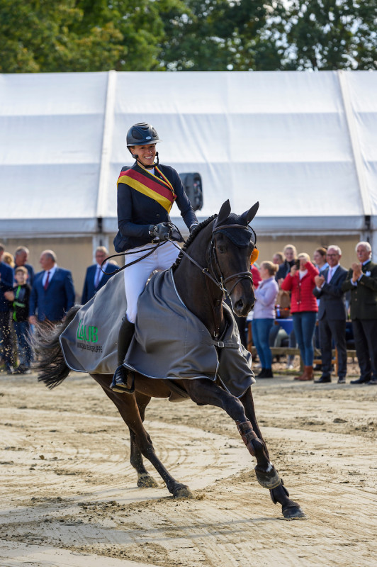 Dame Noir 5 Lisa Oppermann Muenster-H 22 TBE 9681 EQUITARIS
